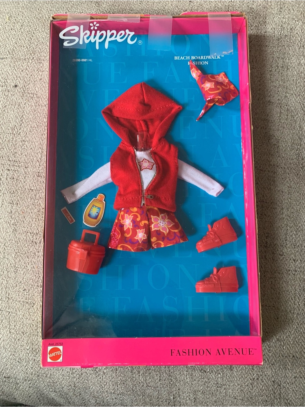 Vintage 2000 Barbie Fashion Avenue Skipper Styles Beach Boardwalk Outfit 26990